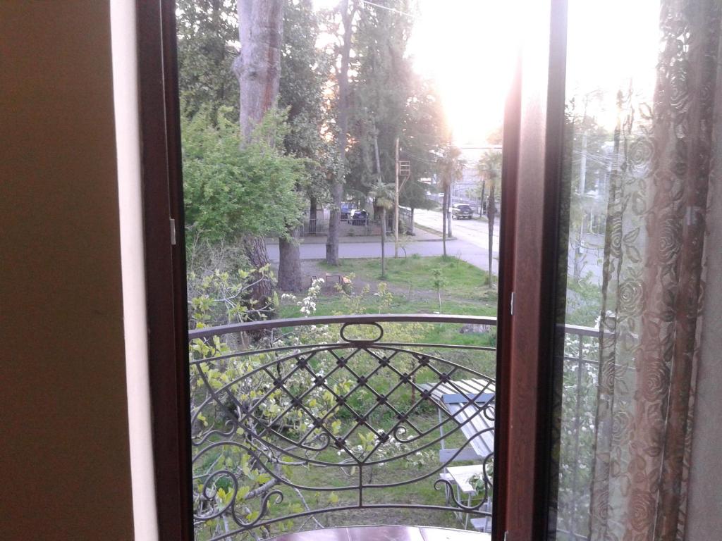 Guest House Nakaidze room 4